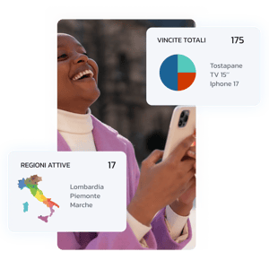 Persona sorridente usa uno smartphone mentre controlla risultati e statistiche di un concorso a premi.